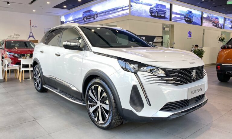 Peugeot 3008 thêm bản GT, giá 1,209 tỷ đồng