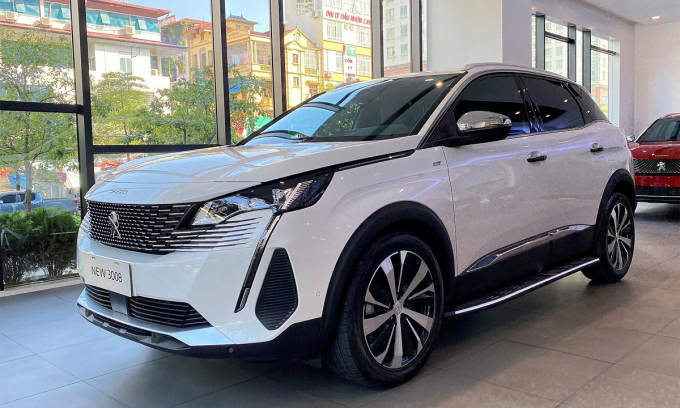 Những mẫu xe ra mắt khách Việt trong tháng 11