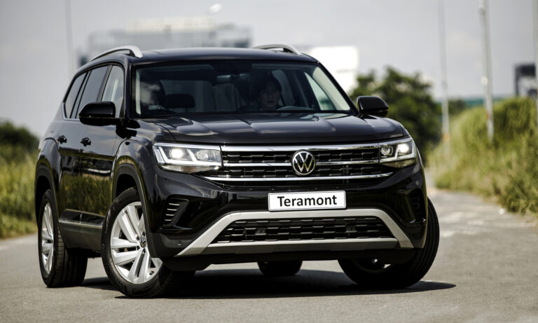 Ba lựa chọn SUV châu Âu giá hơn 2 tỷ đồng