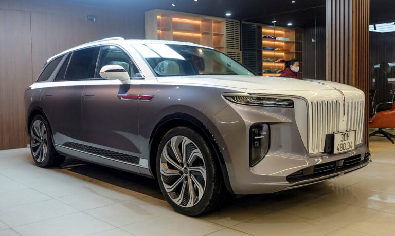 Ôtô Hongqi chính hãng giá từ 1,5 tỷ đồng