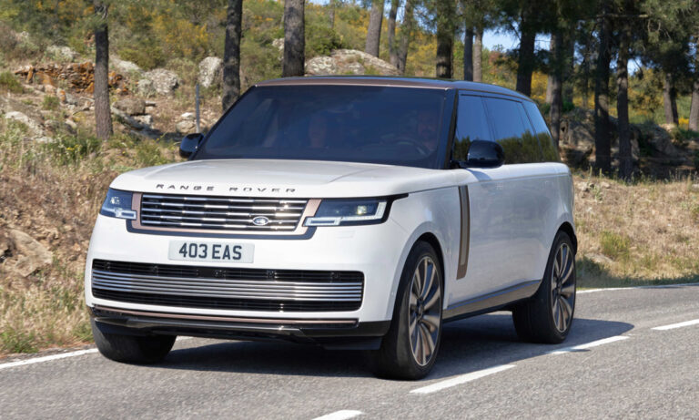 Range Rover SV chính hãng giá từ 23,8 tỷ đồng