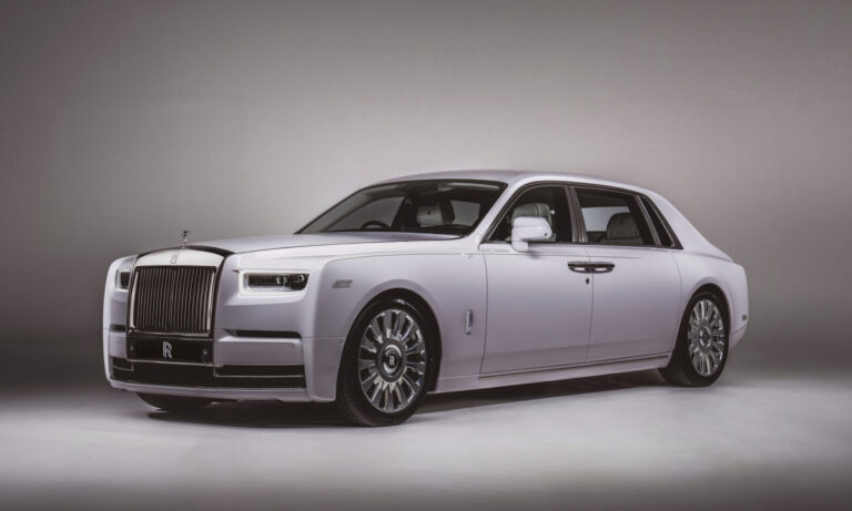 Chiếc Rolls-Royce Phantom đầu tiên theo chủ đề hoa phong lan