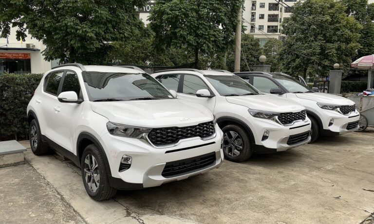 Kia Việt Nam tăng giá ba mẫu xe bán chạy