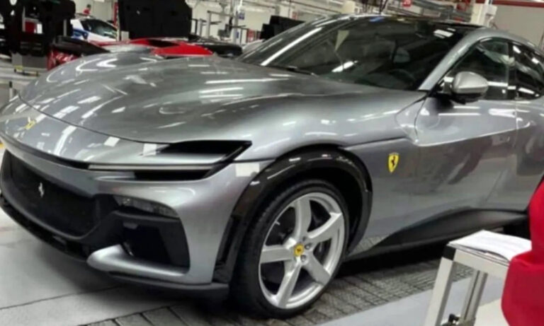 Siêu SUV đầu tiên của Ferrari lộ diện 'bằng xương bằng thịt'