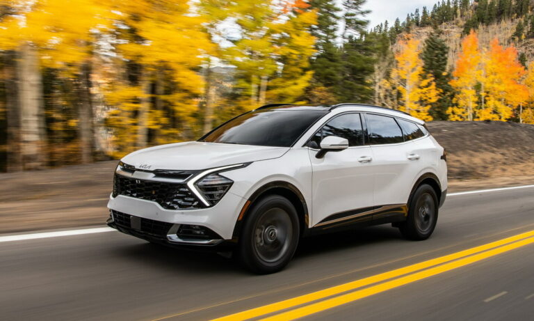 Kia Sportage 2022 giá từ 26.000 USD