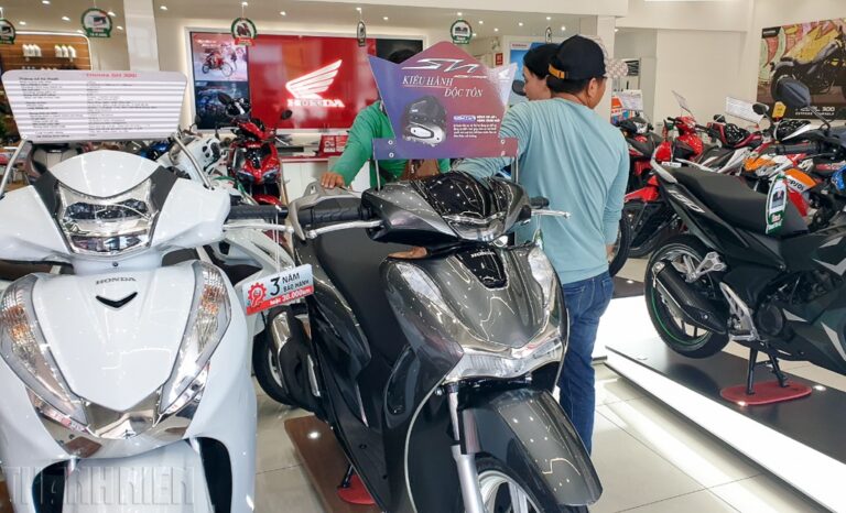 sau-tet-nhieu-xe-may-tai-viet-nam-giam-gia-2