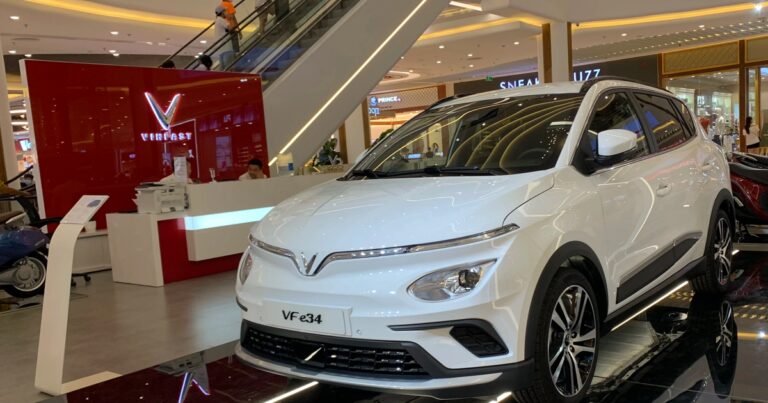 Điểm tin tuần qua: Thị trường ô tô "chốt sổ", xe điện gây bất ngờ