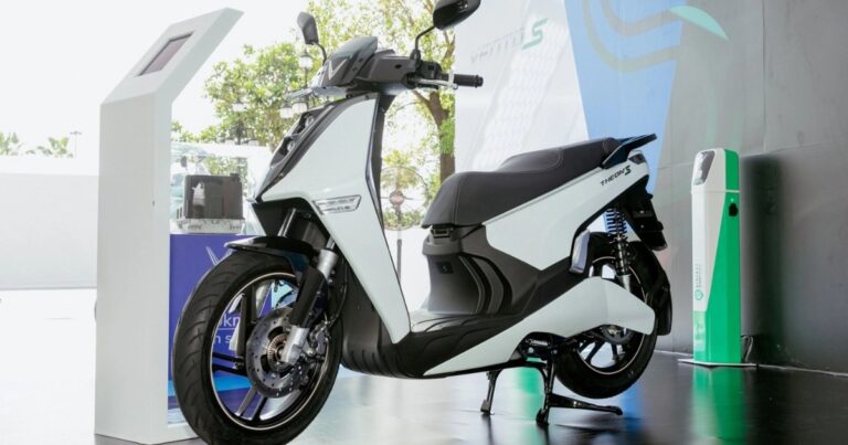 Khám phá loạt linh kiện "hàng hiệu" bên trong VinFast Theon S