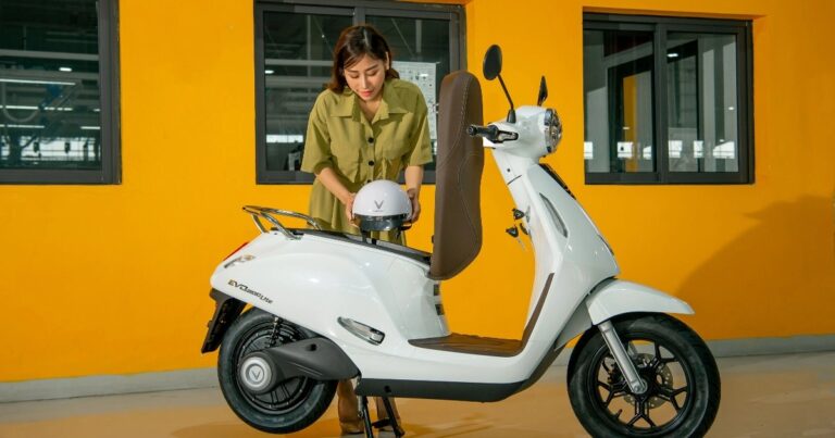 Ưu đãi tới 1/4 giá xe khi đặt cọc sớm VinFast Evo200
