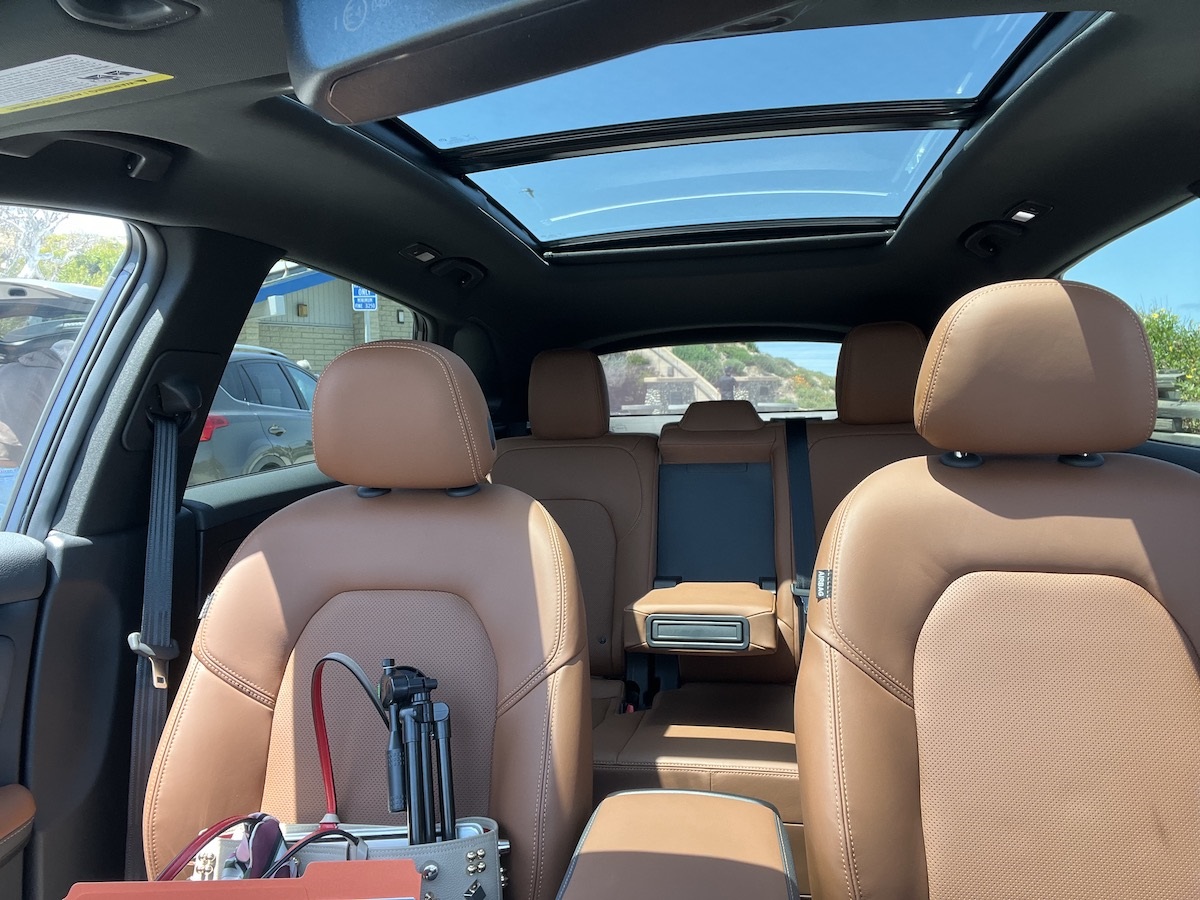 Báo Mỹ: Bạn chưa bao giờ thấy một chiếc SUV điện bền vững, sáng tạo như thế này từ Việt Nam