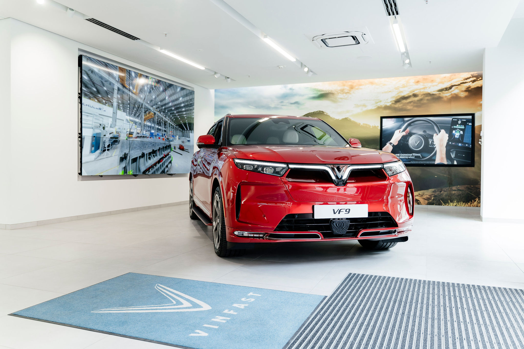 VINFAST KHAI TRƯƠNG CỬA HÀNG BERLIN, MỞ RỘNG MẠNG LƯỚI TẠI CHÂU ÂU