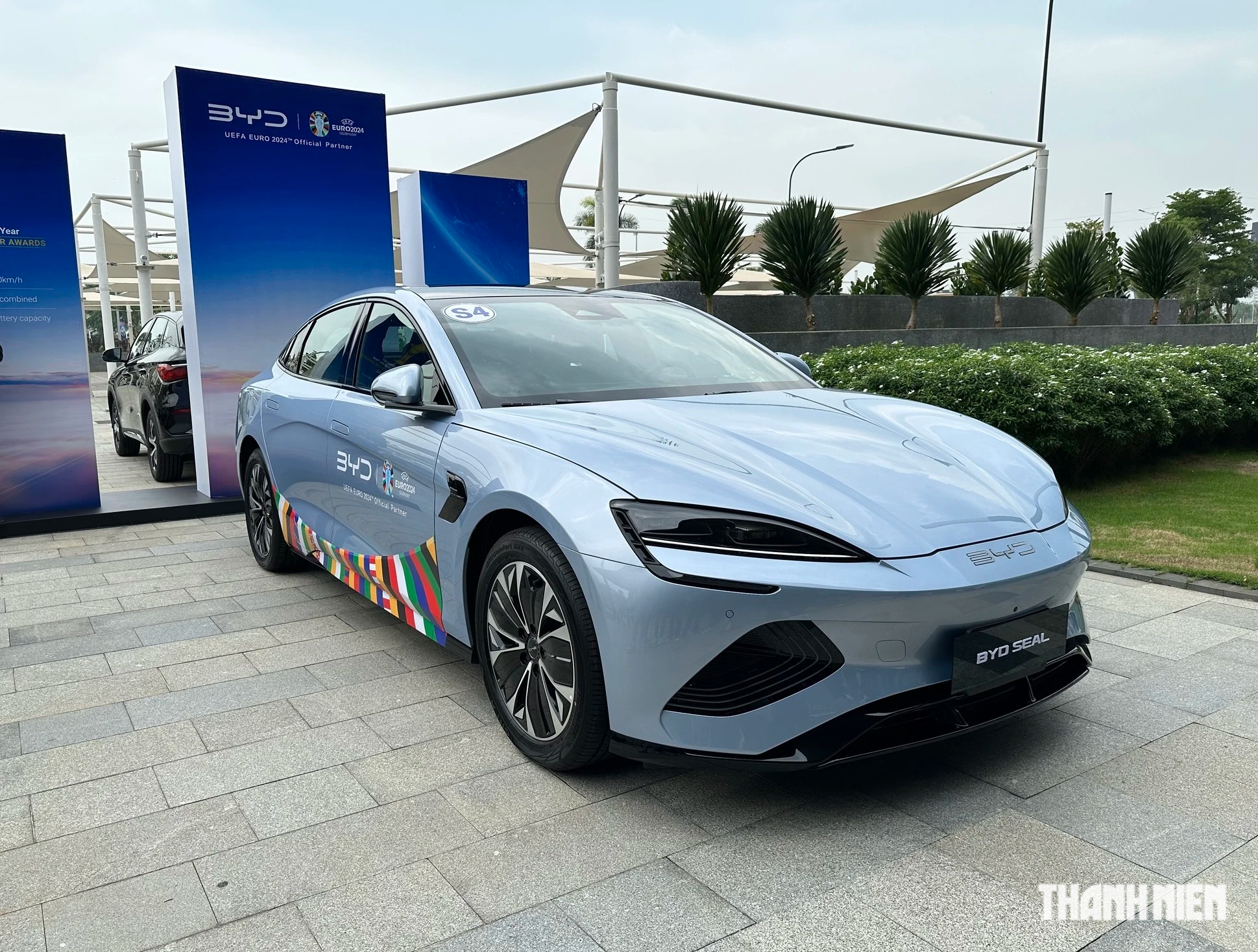 VinFast miễn phí sạc pin và gửi xe, sức ép lớn với xe điện Trung Quốc- Ảnh 3. VinFast miễn phí sạc pin và gửi xe, sức ép lớn với xe điện Trung Quốc- Ảnh 3.