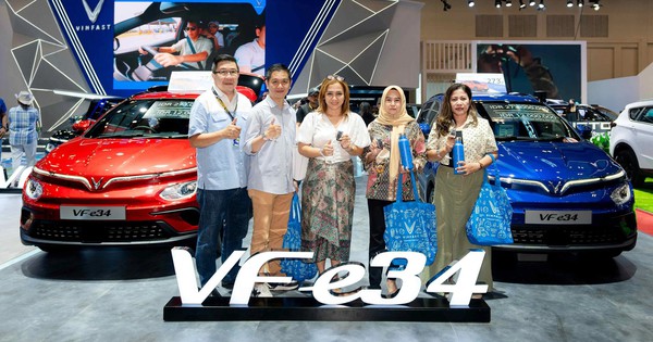 Lô SUV điện VF e34 đầu tiên của VinFast đã tới tay khách hàng Indonesia