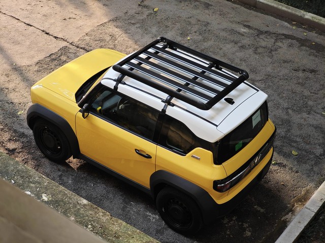 Người dùng VinFast VF 3 độ thêm nhiều phụ kiện- Ảnh 2. Người dùng VinFast VF 3 độ thêm nhiều phụ kiện- Ảnh 2.