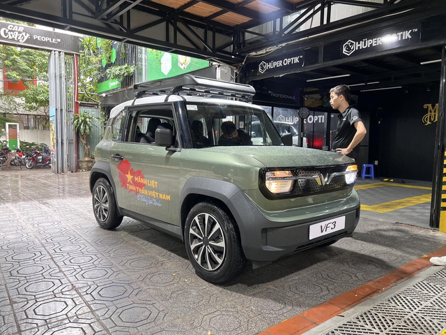 Người dùng VinFast VF 3 độ thêm nhiều phụ kiện- Ảnh 1. Người dùng VinFast VF 3 độ thêm nhiều phụ kiện- Ảnh 1.
