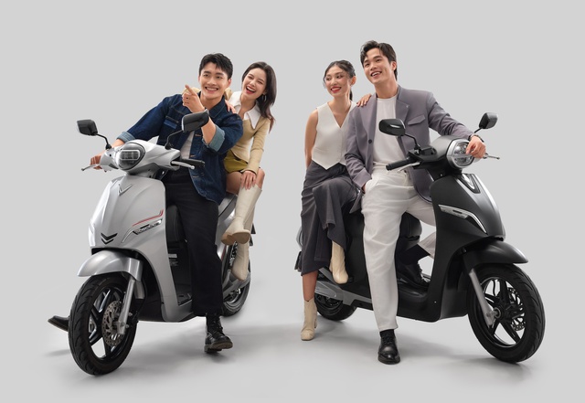 Quyết 'phủ xanh Việt Nam', VinFast ưu đãi tới 12 triệu cho khách chuyển dùng xe máy điện- Ảnh 2. Quyết 'phủ xanh Việt Nam', VinFast ưu đãi tới 12 triệu cho khách chuyển dùng xe máy điện- Ảnh 2.