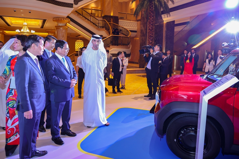 Thủ tướng dự lễ trưng bày và giới thiệu xe Vinfast tại UAE- Ảnh 2. Thủ tướng dự lễ trưng bày và giới thiệu xe Vinfast tại UAE- Ảnh 2.