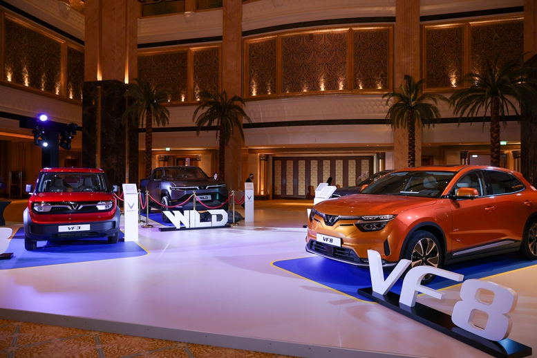 Thủ tướng dự lễ trưng bày và giới thiệu xe Vinfast tại UAE- Ảnh 4. Thủ tướng dự lễ trưng bày và giới thiệu xe Vinfast tại UAE- Ảnh 4.
