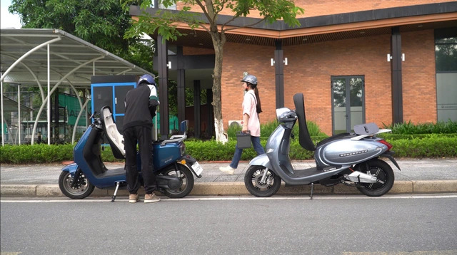 Loạt xe máy điện tại Việt Nam có thể đổi pin trong vài phút- Ảnh 3. Loạt xe máy điện tại Việt Nam có thể đổi pin trong vài phút- Ảnh 3.