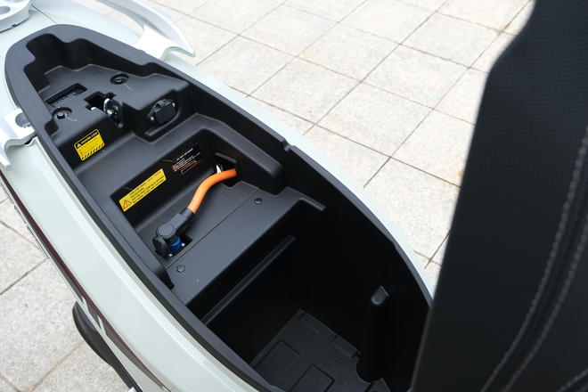 VinFast tung thêm 3 mẫu xe máy điện có pin sạc rời, giá từ 25,9 triệu đồng - Ảnh 2.