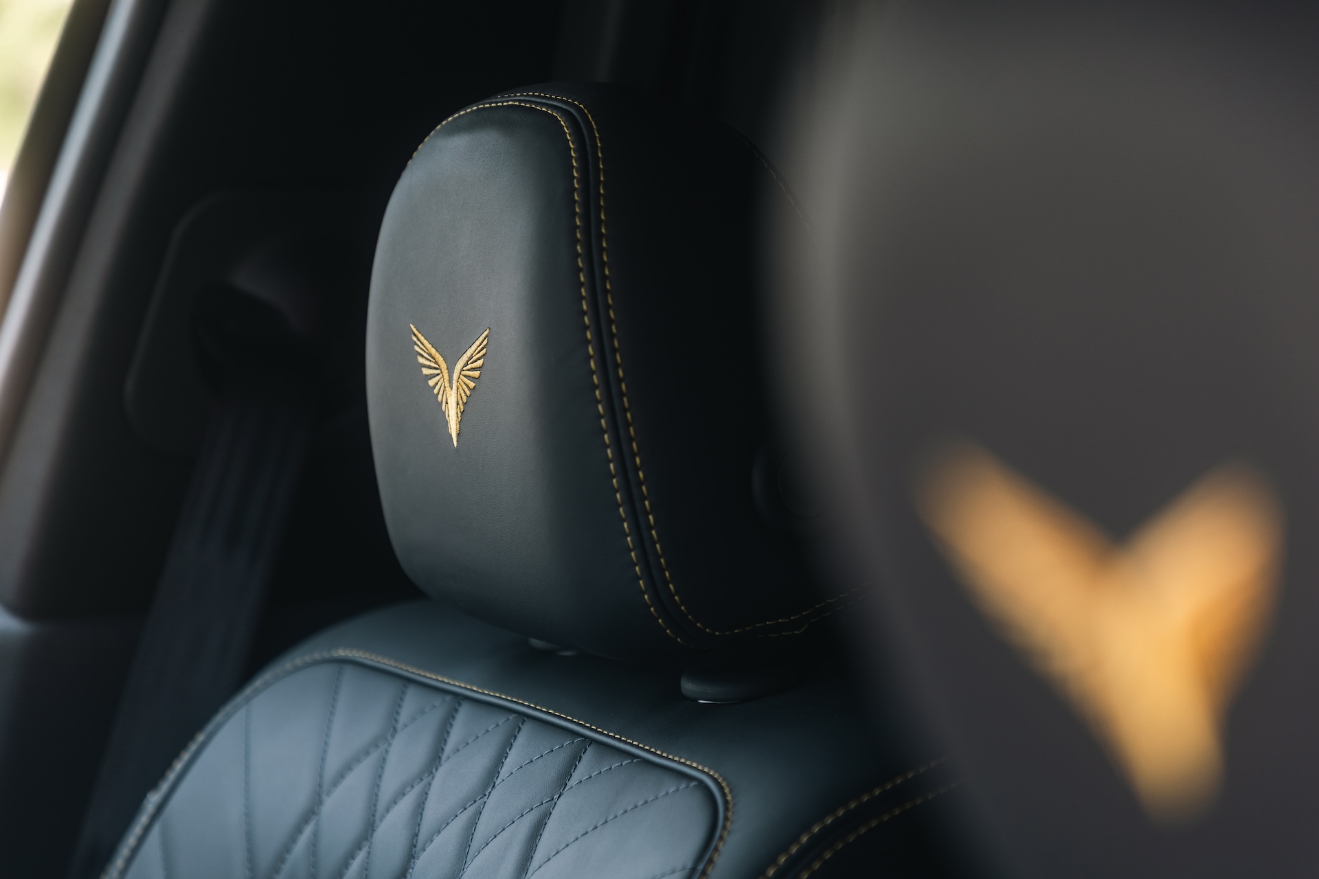 Cận cảnh xe VinFast Lạc Hồng chống đạn đưa đón nguyên thủ quốc tế tại đại lễ 2.9- Ảnh 7. Cận cảnh xe VinFast Lạc Hồng chống đạn đưa đón nguyên thủ quốc tế tại đại lễ 2.9- Ảnh 7.