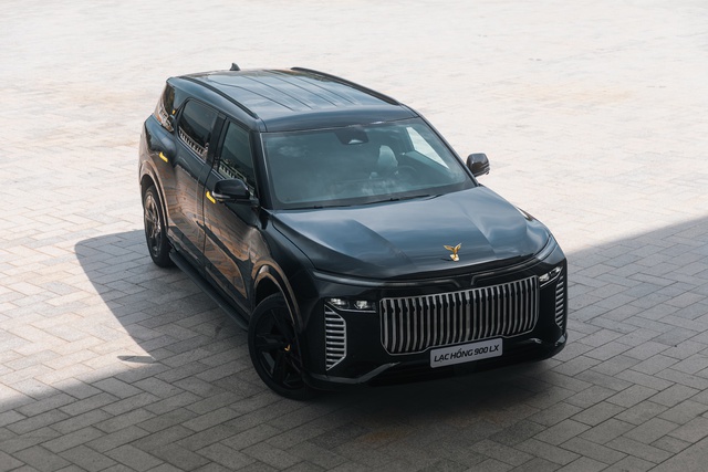 4 điểm đặc biệt của Lạc Hồng 900 LX không xuất hiện trên VinFast VF 9 - Ảnh 1. 4 điểm đặc biệt của Lạc Hồng 900 LX không xuất hiện trên VinFast VF 9 - Ảnh 1.