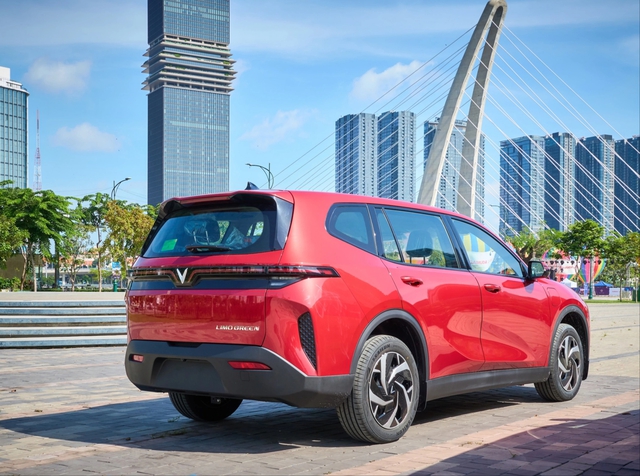 Doanh số Limo Green vượt mặt Mitsubishi Xpander giúp VinFast đạt kỷ lục mới - Ảnh 1. Doanh số Limo Green vượt mặt Xpander, VinFast đạt kỷ lục mới - Ảnh 1.