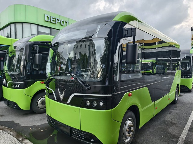 3 mẫu xe điện VinFast sắp đến tay khách Việt - Ảnh 3. 3 mẫu xe điện VinFast sắp đến tay khách Việt - Ảnh 3.